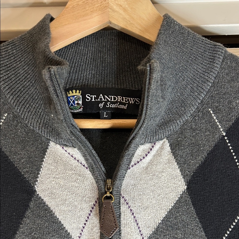 St. Andrew's Men's 1/4 Zip Argyle Sweater Vest - Gray and Black Size Large - Picture 3 of 9